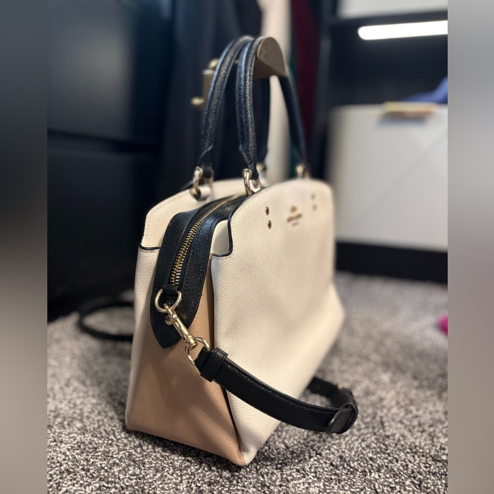 COACH LILLIE CARRYALL IN COLORBLOCK - Picture 11 of 13